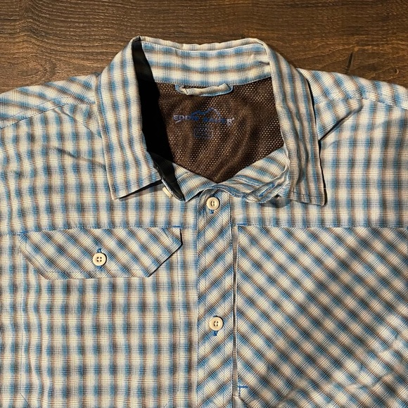Eddie Bauer long sleeve performance shirt. - Picture 2 of 4